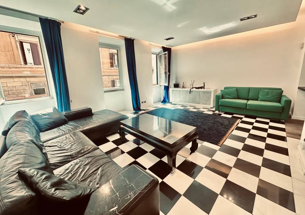 appartamento in affitto a Roma in zona Trevi-Colonna