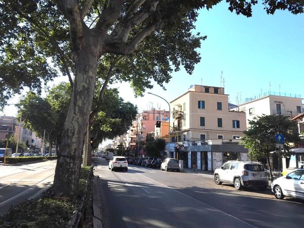 negozio in affitto a Roma in zona Gianicolense