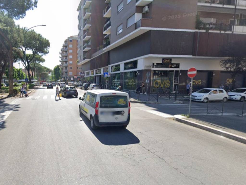 negozio in affitto a Roma