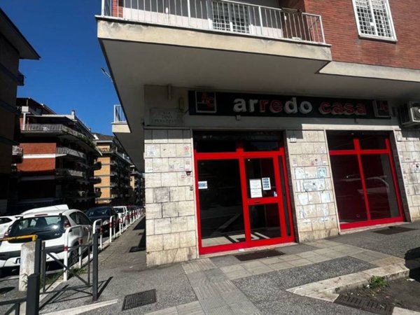 negozio in affitto a Roma in zona Collatino