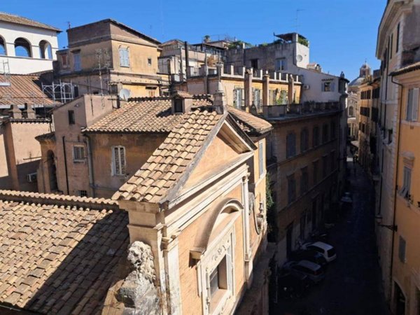 appartamento in affitto a Roma in zona Parione/Sant'Eustachio