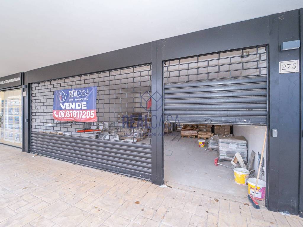 locale commerciale in affitto a Roma in zona Romanina