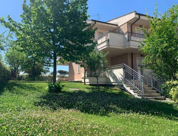casa indipendente in affitto a Roma in zona Mezzocammino