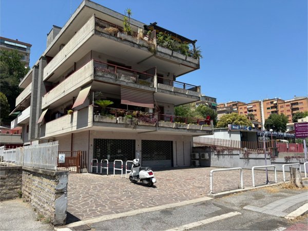 negozio in affitto a Roma in zona Primavalle