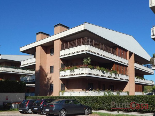 appartamento in affitto a Roma in zona Fonte Laurentina