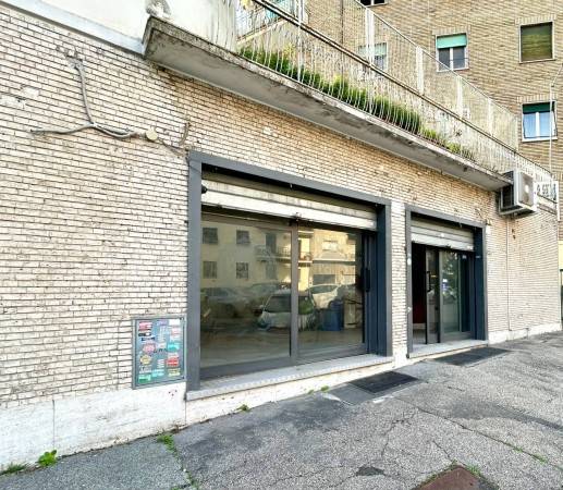 negozio in affitto a Roma in zona Della Vittoria