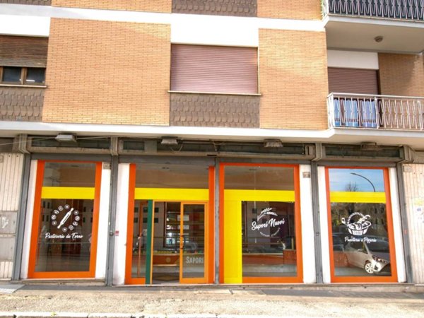 negozio in affitto a Roma in zona Pietralata