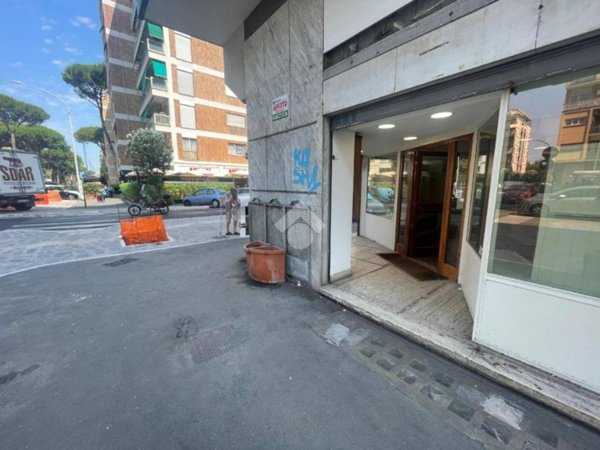 negozio in affitto a Roma in zona Monte Sacro/Talenti