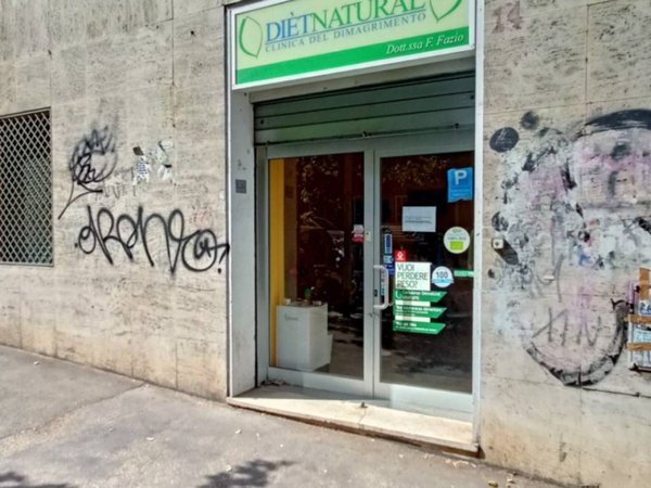 negozio in affitto a Roma