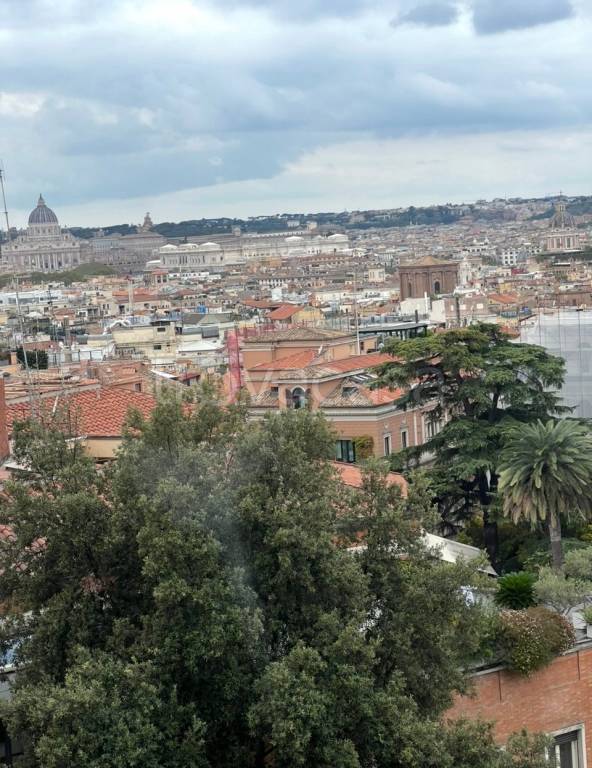 appartamento in affitto a Roma in zona Trevi-Colonna