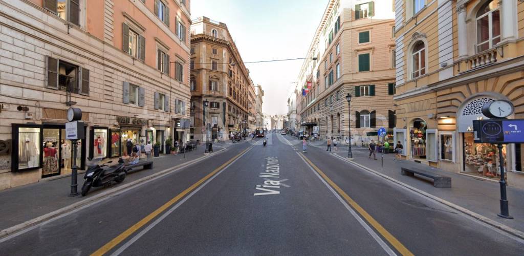 negozio in affitto a Roma in zona Rione Monti/Campitelli