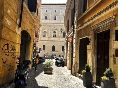 appartamento in affitto a Roma in zona Parione/Sant'Eustachio