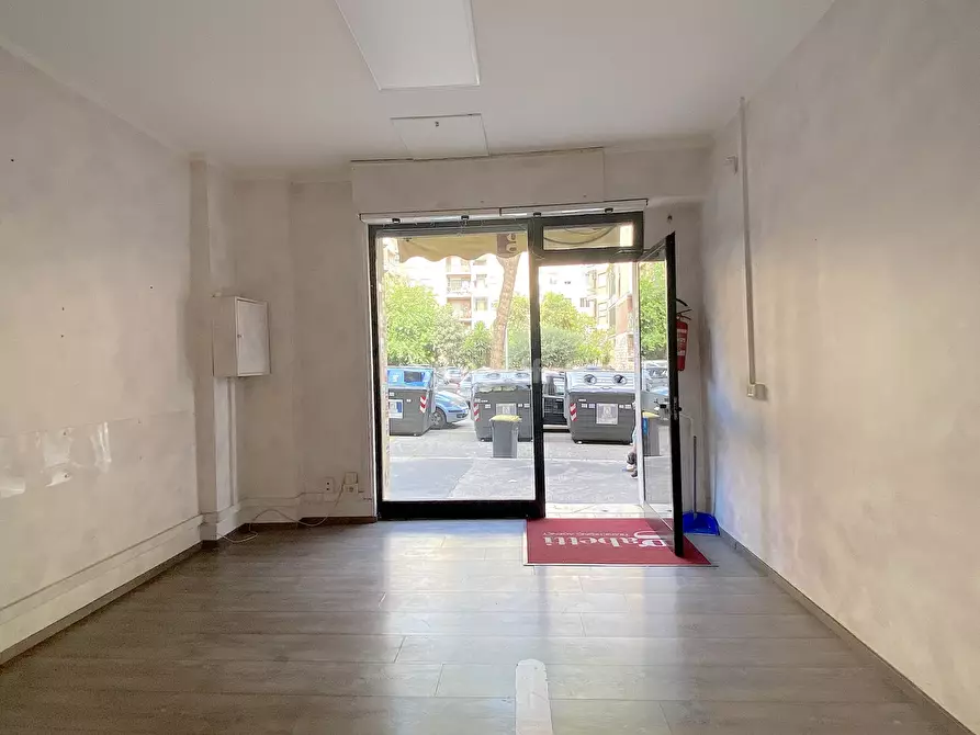 locale commerciale in affitto a Roma in zona Ostiense