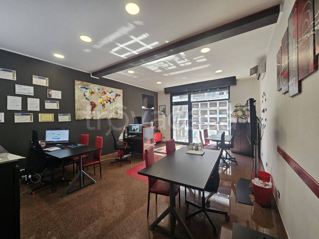 locale commerciale in affitto a Roma in zona Prenestino-Centocelle