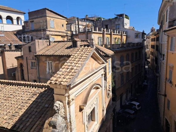 appartamento in affitto a Roma in zona Parione/Sant'Eustachio