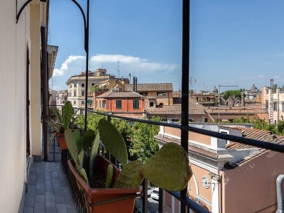 appartamento in affitto a Roma in zona Rione Regola