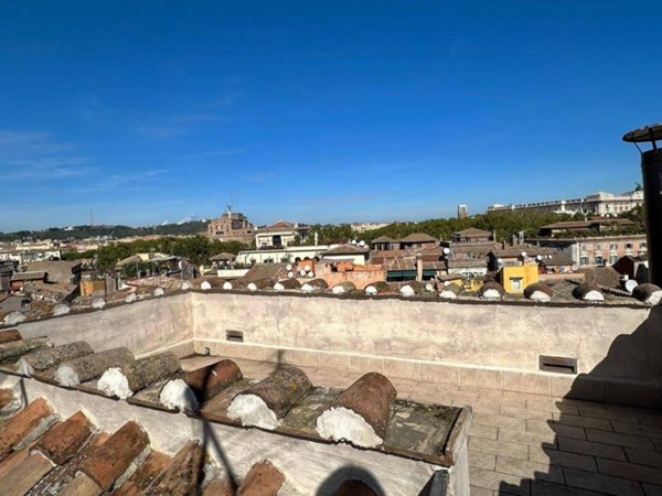 appartamento in affitto a Roma in zona Parione/Sant'Eustachio