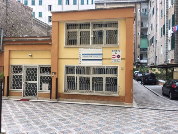 negozio in affitto a Roma in zona Della Vittoria