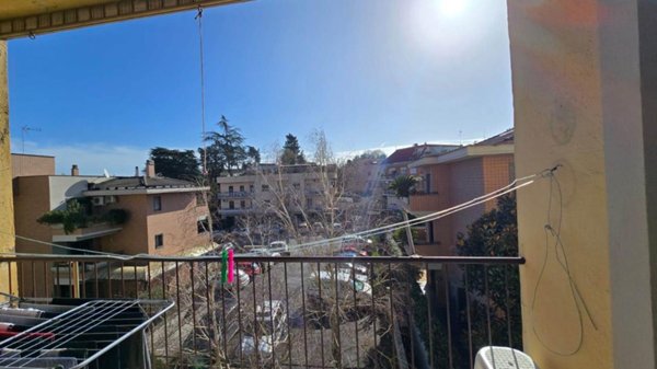 negozio in affitto a Roma in zona Labaro