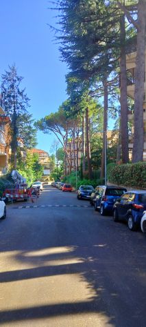 quadrivano in affitto a Roma in zona Tomba di Nerone