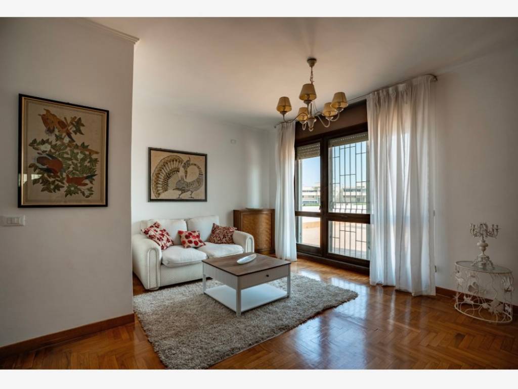 appartamento in affitto a Roma in zona EUR