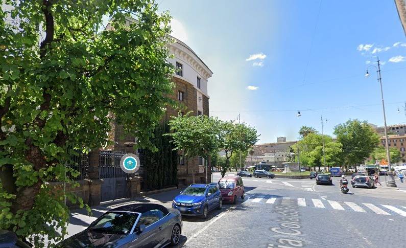 negozio in affitto a Roma in zona Rione Prati