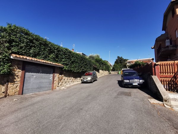 locale di sgombero in affitto a Roma in zona Torrevecchia