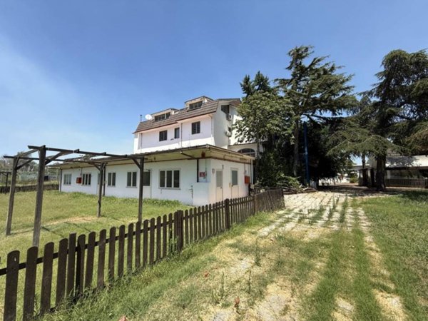 casa indipendente in affitto a Roma in zona Casal Palocco