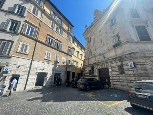 negozio in affitto a Roma in zona Centro Storico