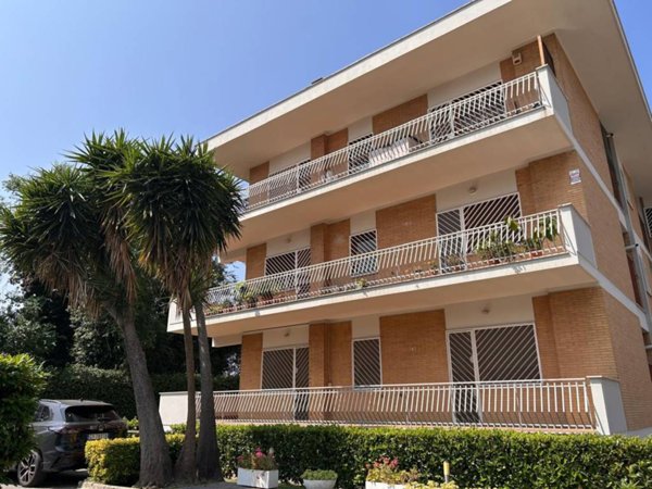 appartamento in affitto a Roma in zona Mostacciano