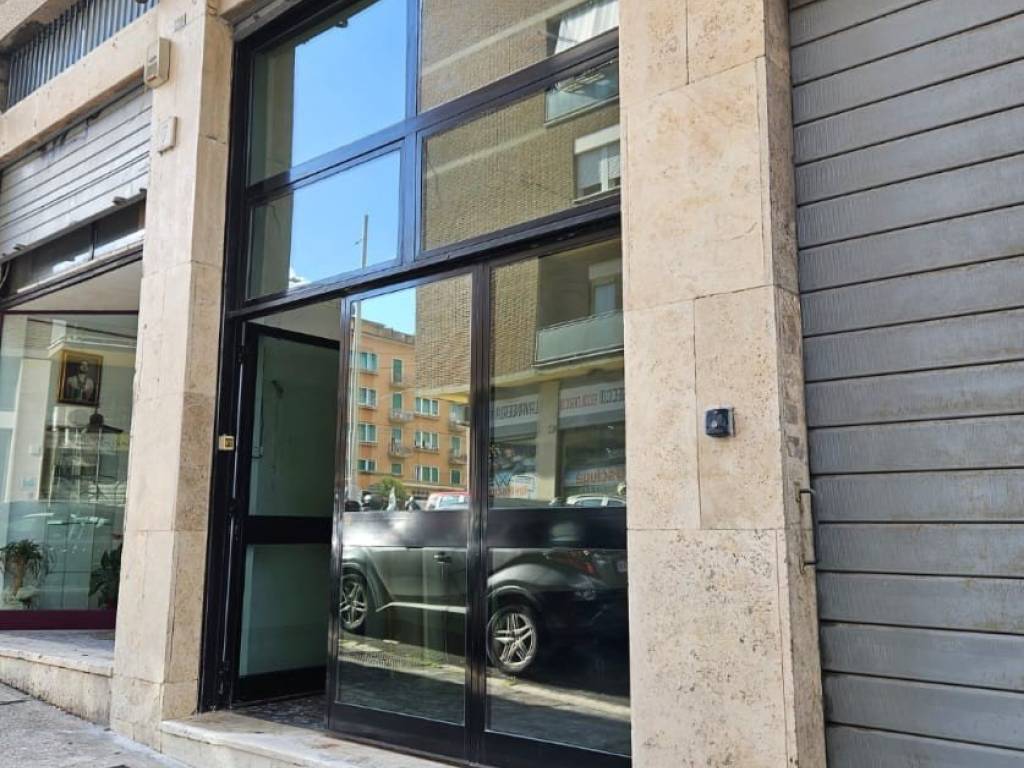 negozio in affitto a Roma in zona Gianicolense