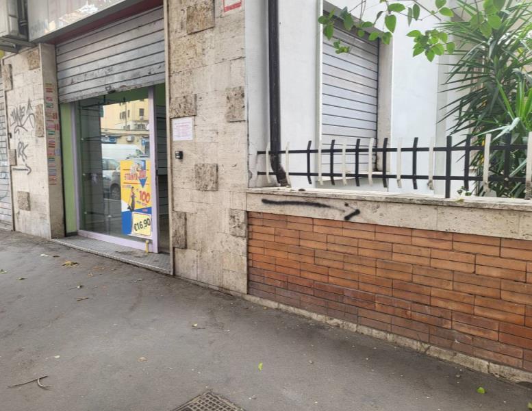 negozio in affitto a Roma in zona Prenestino-Centocelle