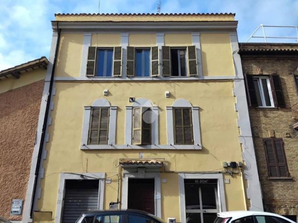 negozio in affitto a Roma in zona Portuense