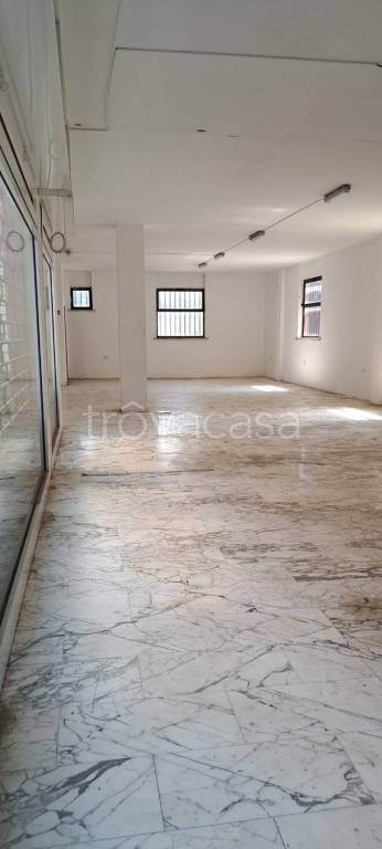 negozio in affitto a Roma in zona Collatino