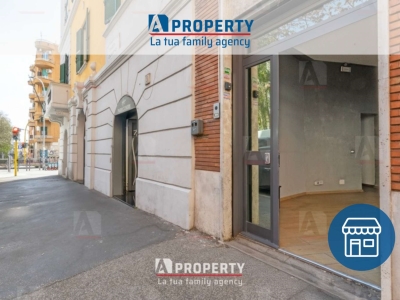 negozio in affitto a Roma in zona Tuscolano