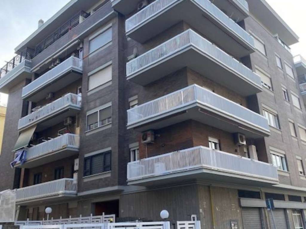 appartamento in affitto a Roma in zona Ostia