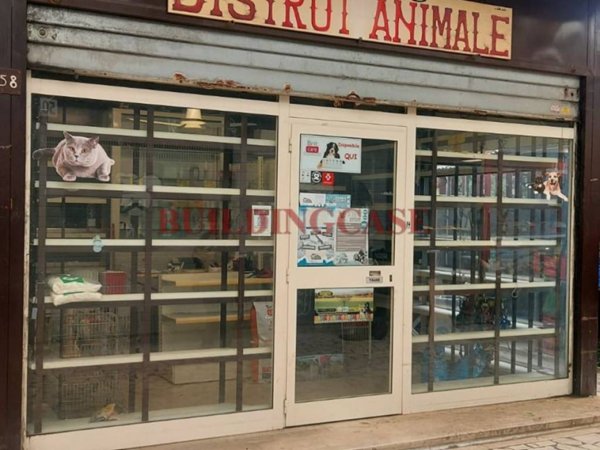 negozio in affitto a Roma in zona Ardeatino