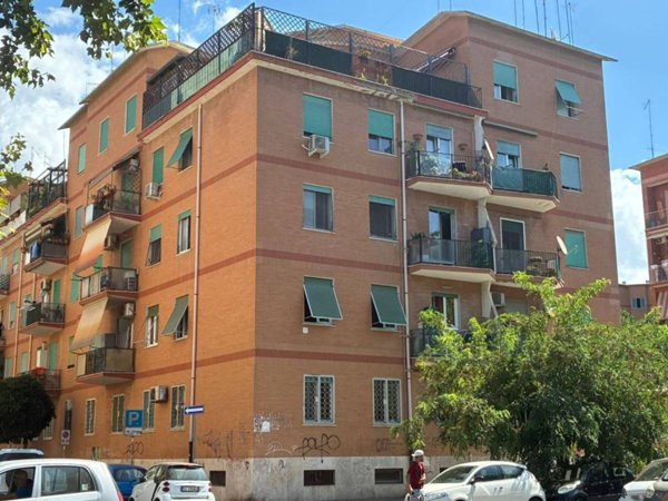 ufficio in affitto a Roma in zona Ostia