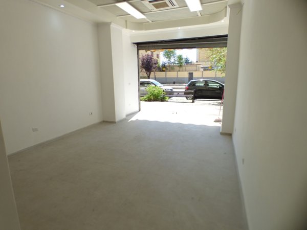 locale commerciale in affitto a Roma in zona Nomentano