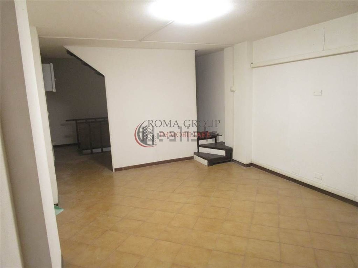 locale commerciale in affitto a Roma in zona Don Bosco