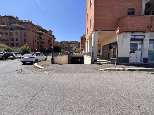 negozio in affitto a Roma in zona Tor Vergata/Torrenova
