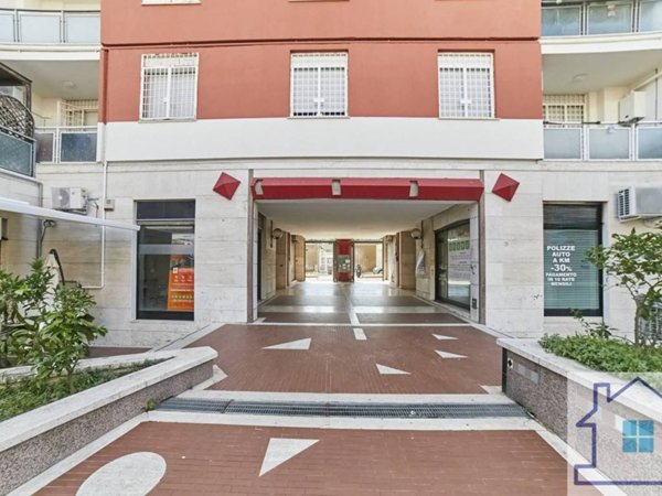negozio in affitto a Roma in zona Ponte Mammolo