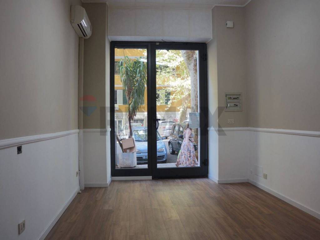 negozio in affitto a Roma