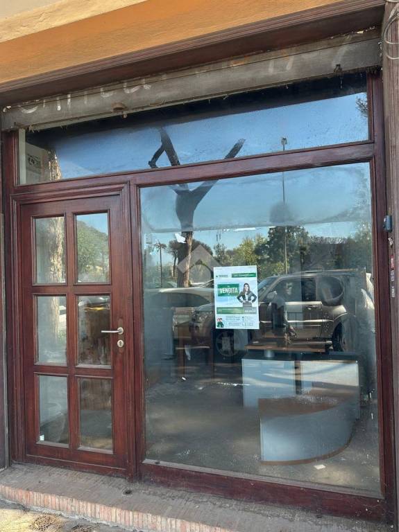 negozio in affitto a Roma in zona Ostia