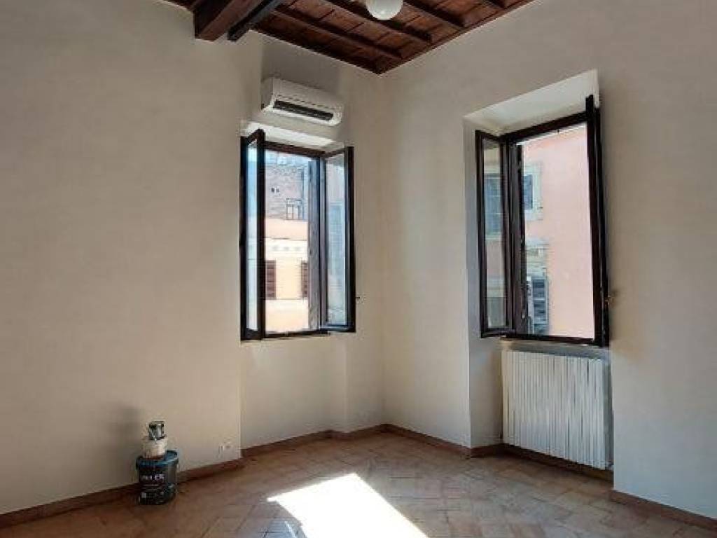 appartamento in affitto a Roma in zona Parione/Sant'Eustachio