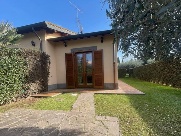 casa indipendente in affitto a Roma in zona Giuliano Dalmata