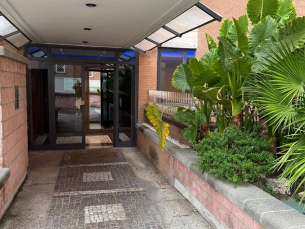 ufficio in affitto a Roma in zona Giuliano Dalmata