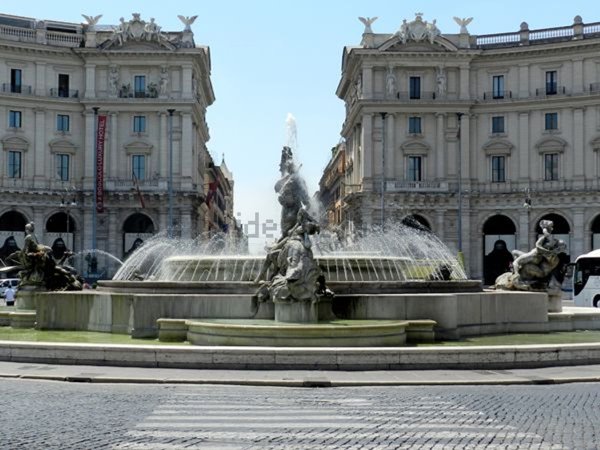 locale di sgombero in affitto a Roma in zona Castro Pretorio