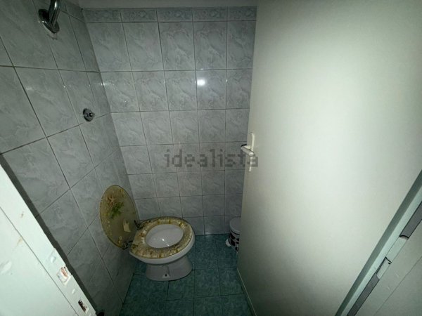 locale commerciale in affitto a Roma in zona Appio Claudio