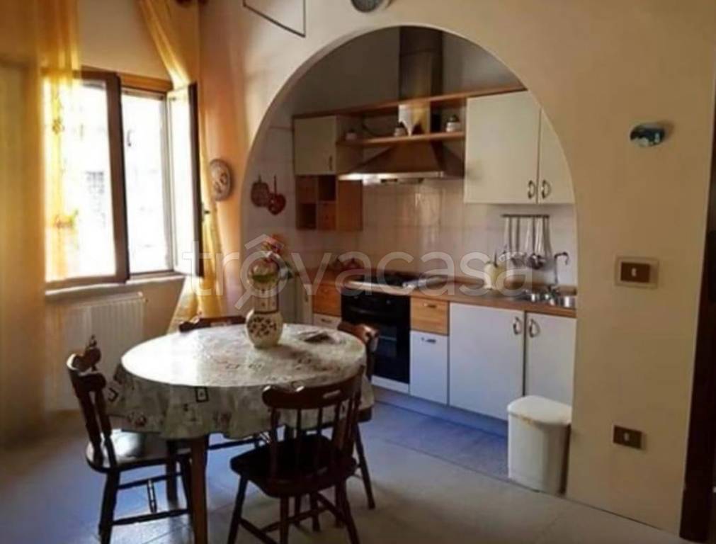 appartamento in affitto a Roma in zona Torre Angela